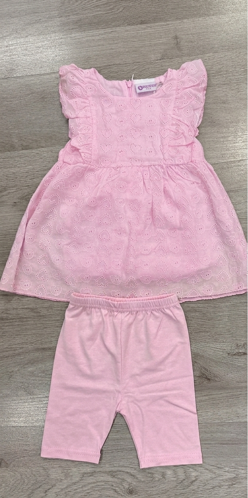 Completo Estivo 2 Pezzi Bambina in Pizzo con Ricamo a Cuori e Leggings Shorts - immagine 3